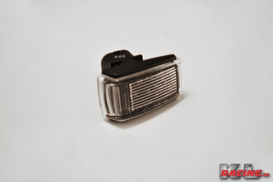 Vita skärmblinkers med svart botten  