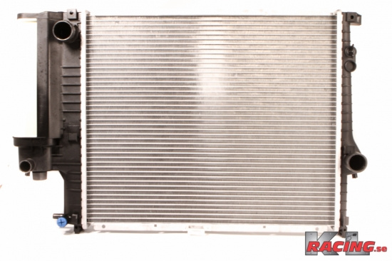 Kylare E39 520, 523, 528 -09.98