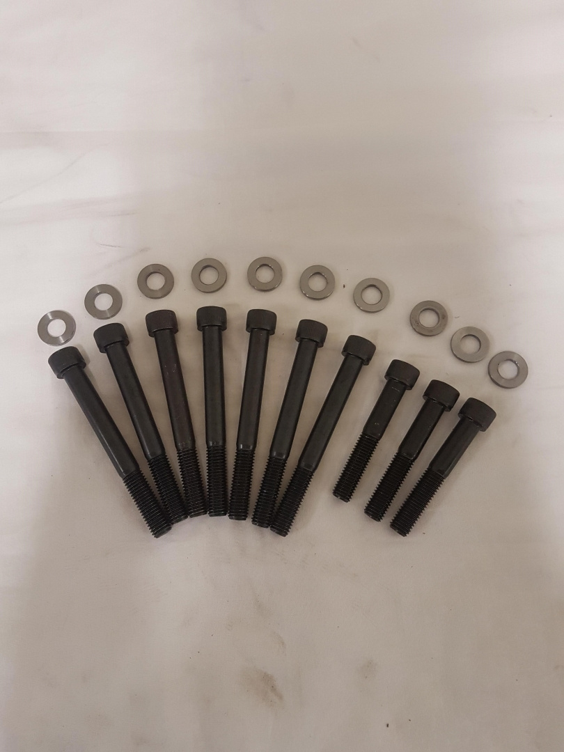 Topplocksbultar 12:9, Volvo 16V -Insexbult-