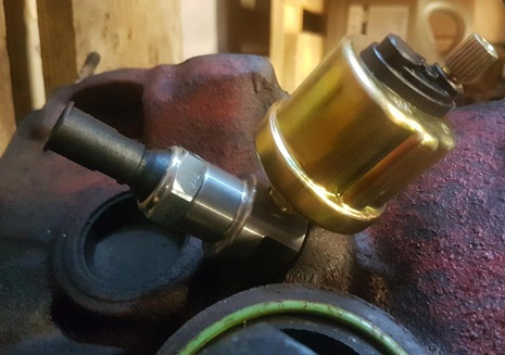 Adapter 2x oljetrycksgivare B230