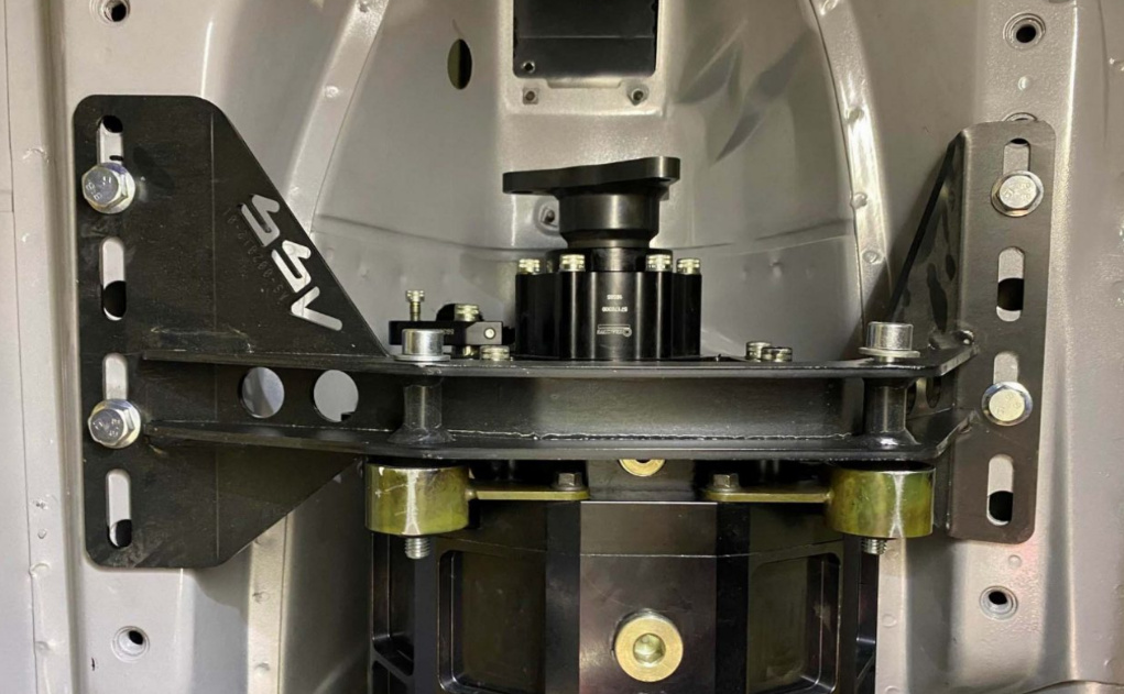 Växellådsbalk Tractive RD905 i Volvo 740/940